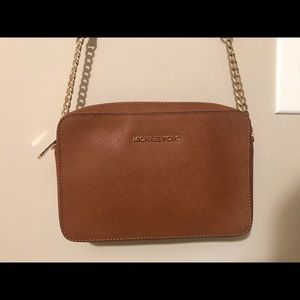 ☆ ☆ MICHAEL KORS PURSE ☆ ☆